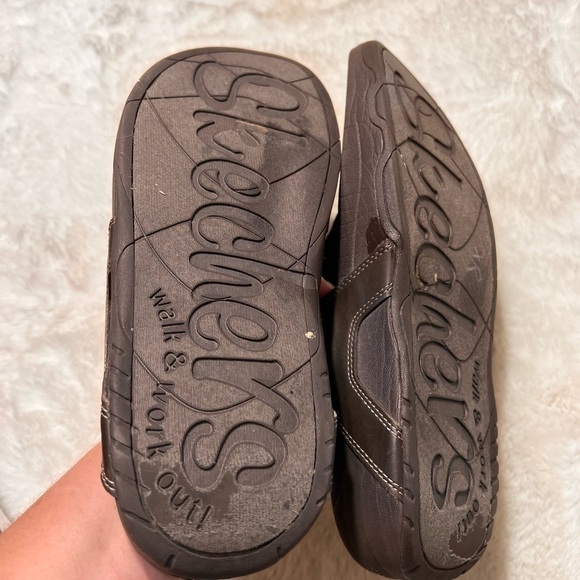 Sketchers tone-up flip flops size 9 - Picture 2 of 7